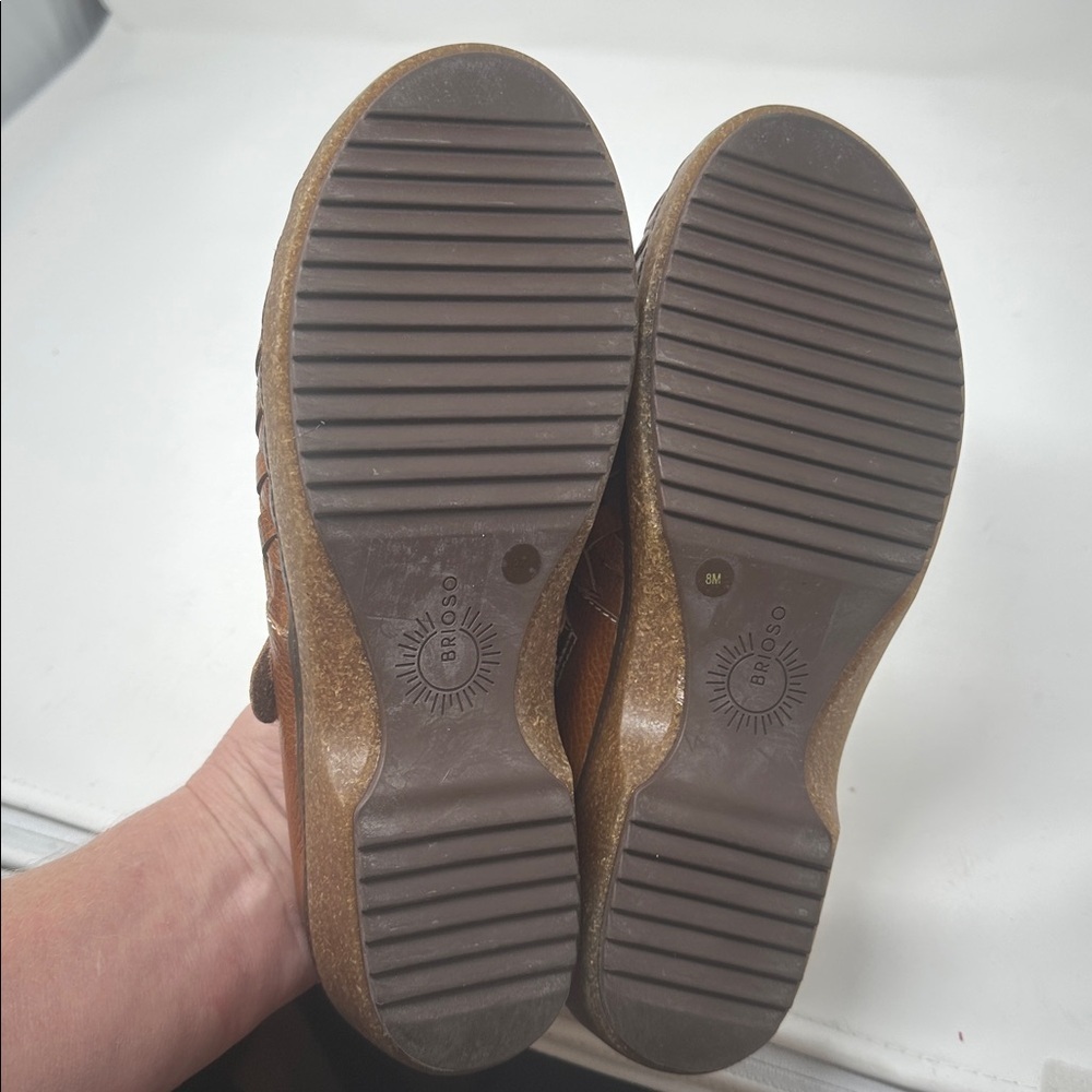 Brioso Jordyn Leather Clogs size 8M - Picture 5 of 6